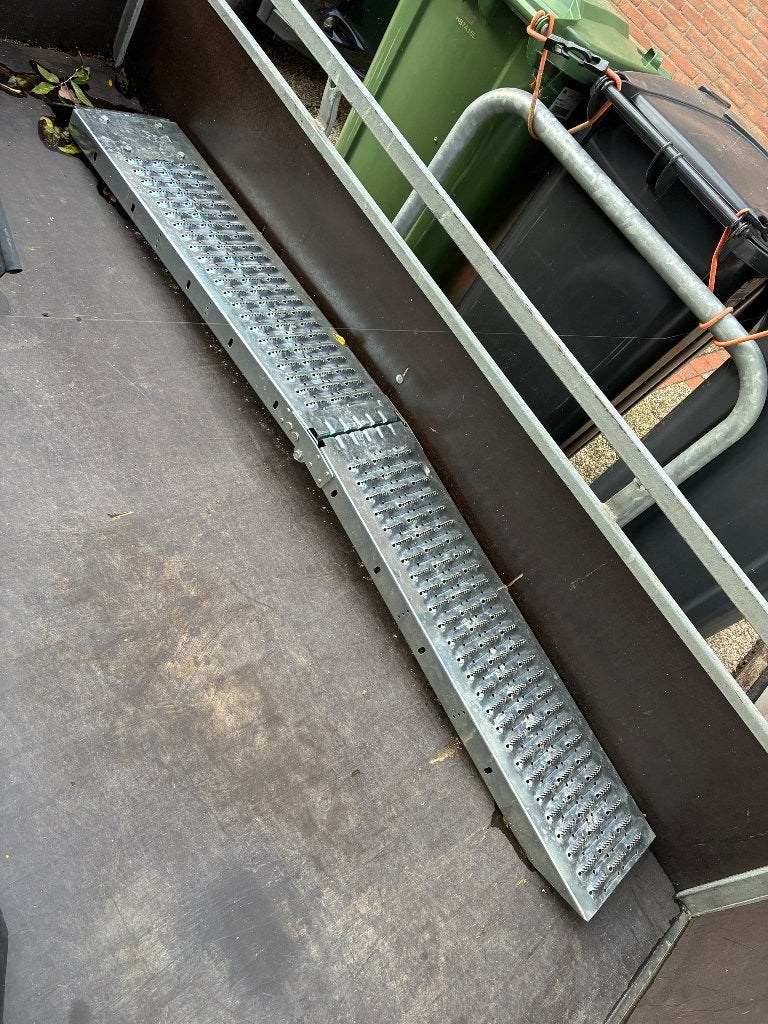 Oprijplaat motor, Ophalen, Gebruikt
