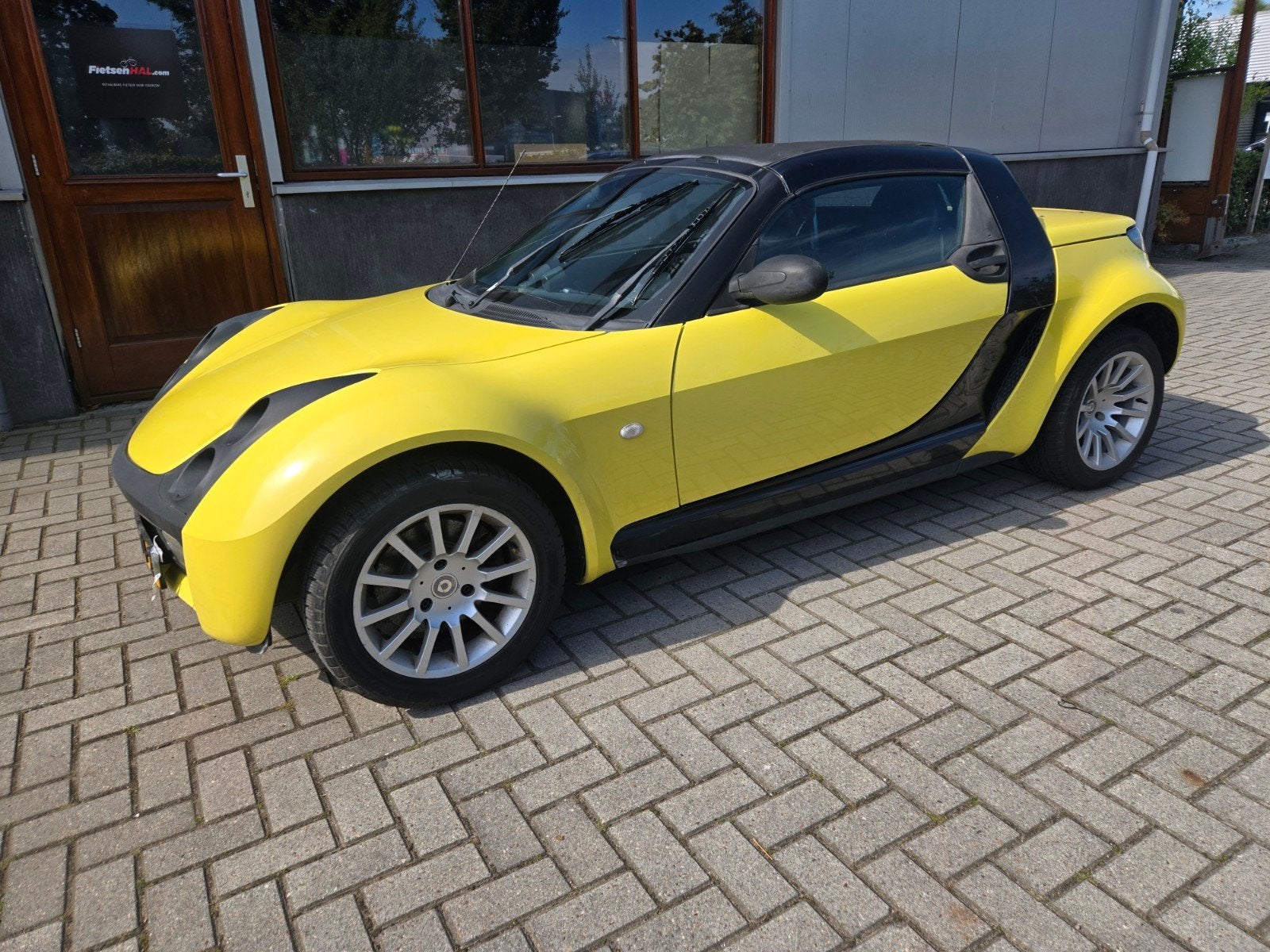 Smart Roadster 0.7 45KW AUT stage 1 2003 Geel, Automaat, Achterwielaandrijving, Geel, Bedrijf