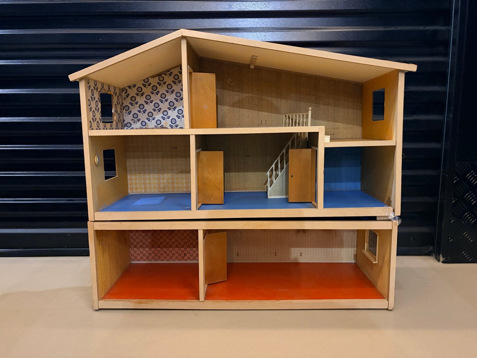 Oud Poppenhuis met Meubels - Complete Collectie, Ophalen, Gebruikt, Poppenhuis