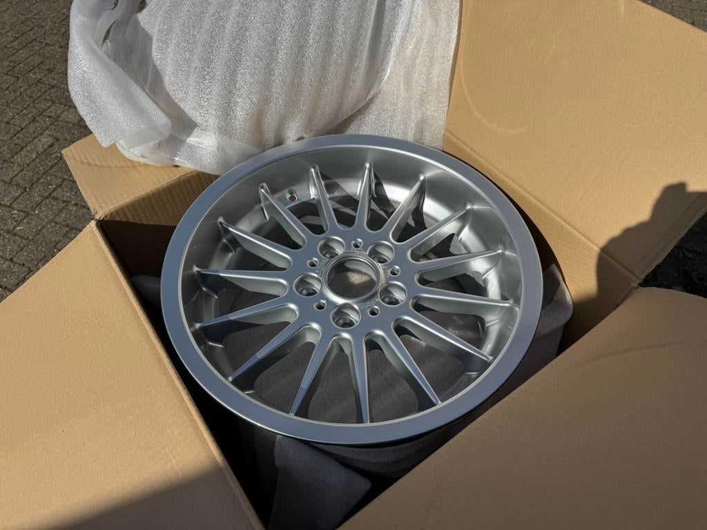 Velgenset BMW E39 Styling 32 | 4 stuks | Nieuw in doos., Auto-onderdelen, Banden en Velgen, Ophalen, Velg(en), Nieuw, 17 inch