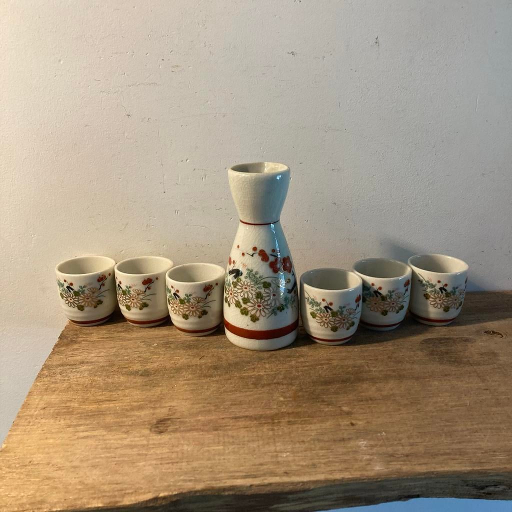 Japans sake set met bloemmotief, Ophalen of Verzenden