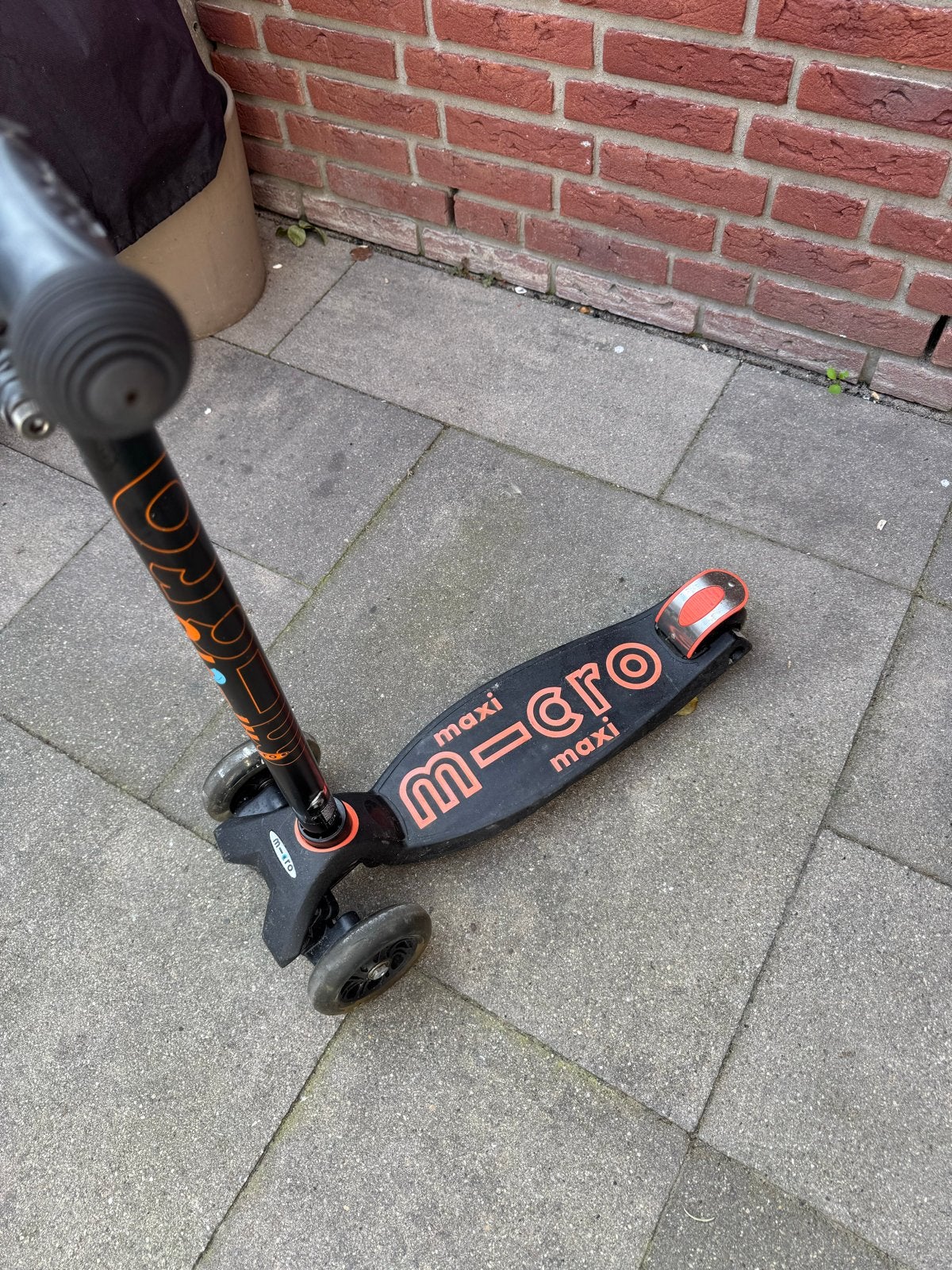 Micro Maxi Step - Zwart/Oranje, Fietsen en Brommers, Ophalen of Verzenden, Gebruikt, Gewone step