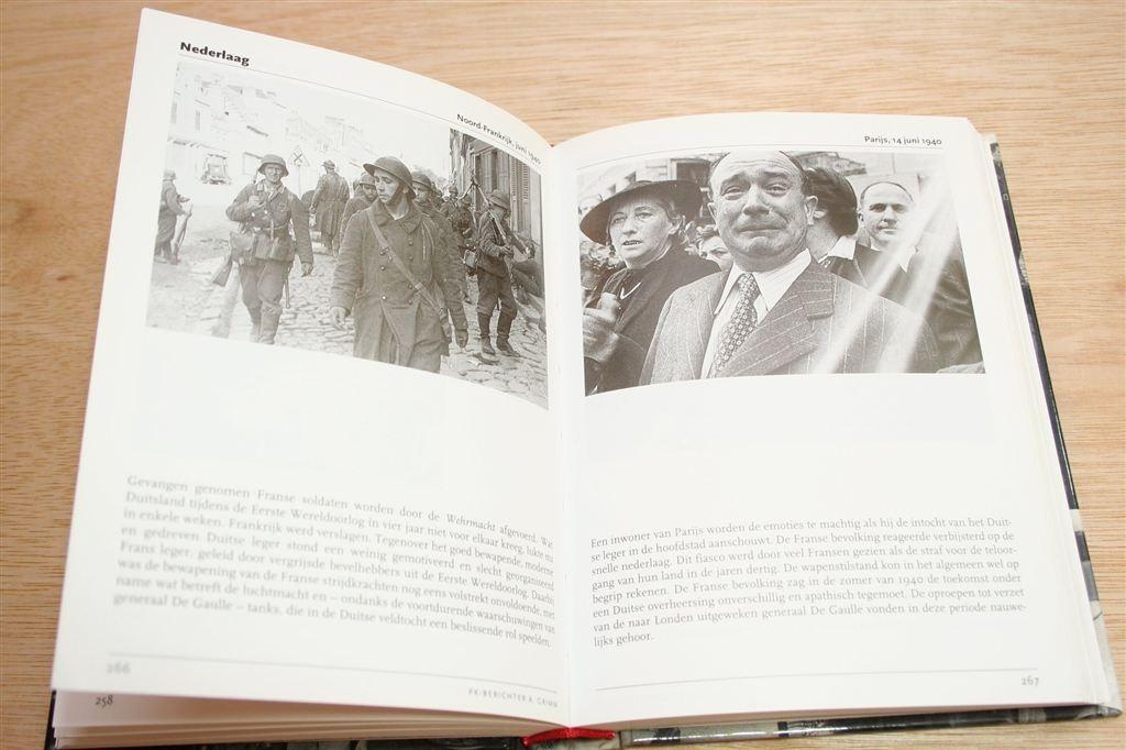 Het 40-45 Boek — Fotocollectie NIOD — 2e Wereldoorlog, Boeken, Oorlog en Militair, Ophalen of Verzenden, Tweede Wereldoorlog, Zo goed als nieuw