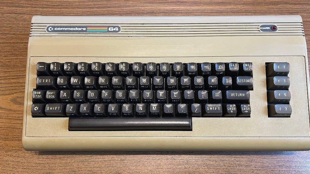 Commodore 64 met 1541 diskdrive en veel extras, Ophalen of Verzenden, Commodore 64