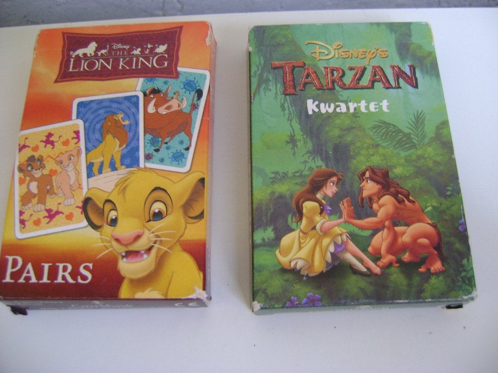 2 disney kwartetten van lion king en tarzan, Verzamelen, Ophalen of Verzenden, Zo goed als nieuw, Kwartet(ten)