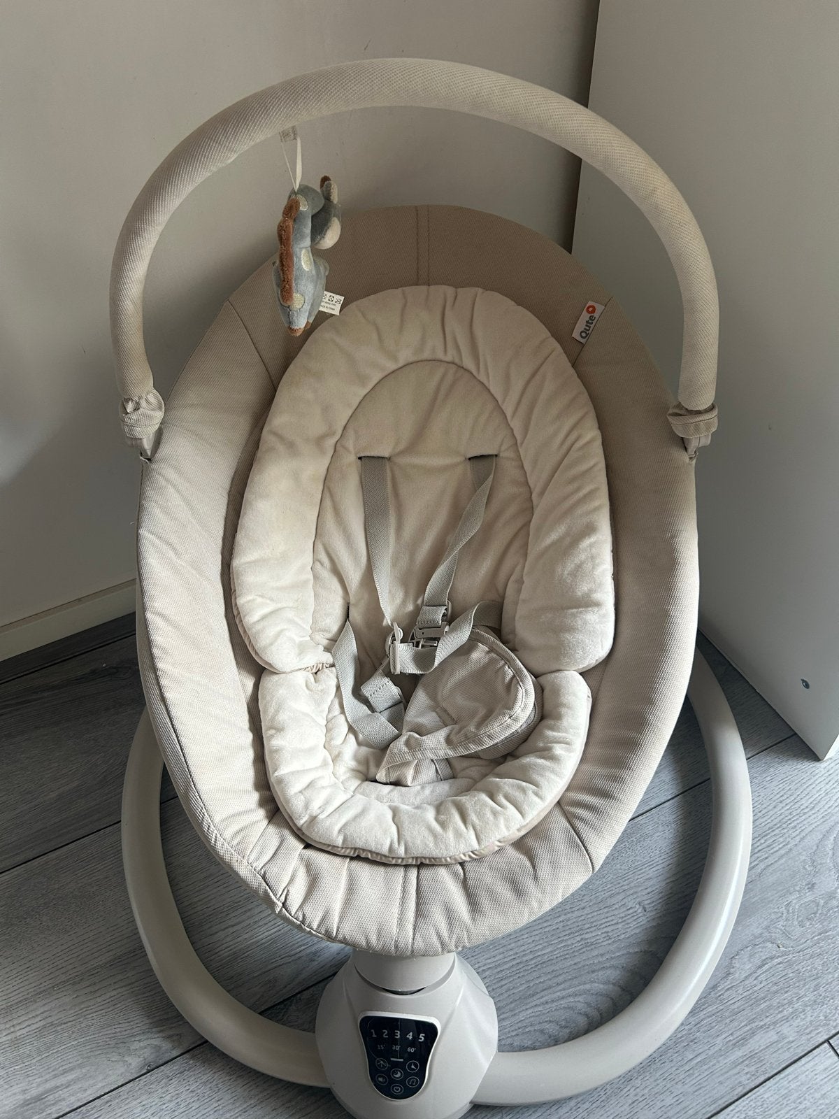 Qute Q-Rocker 2.0 Ivory, Kinderen en Baby's, Overige merken, Wipstoel, Ophalen of Verzenden, Met gordel(s) of riempje(s)