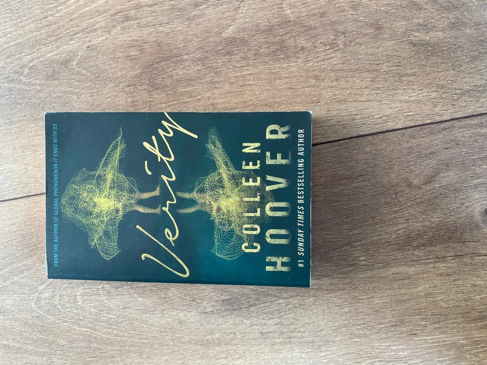 Verity - Colleen Hoover (Engels), Ophalen of Verzenden, Zo goed als nieuw, Amerika