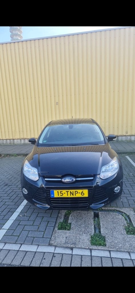 Ford Focus 1.6 Tdci 85KW 5-D 2012 Zwart, Auto's, Zwart, 4 cilinders, Zwart, 115 pk