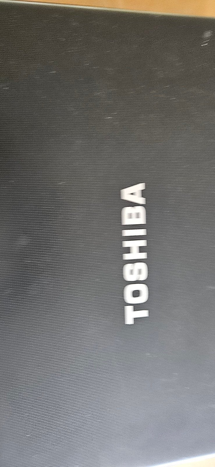 Toshiba 17inch laptop  i3, 4GB RAM, 250GB SSD bijna gratis, 2 tot 3 Ghz, 250GB SSD, Ophalen of Verzenden, SSD