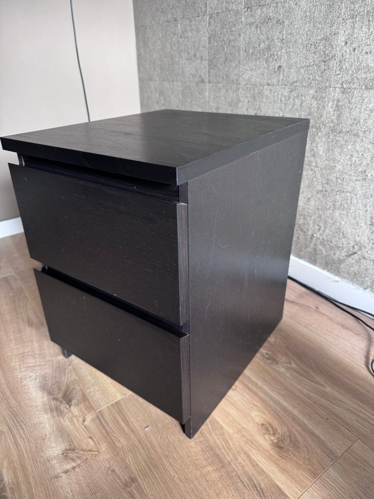 Nachtkast ikea malmserie donkerbruin/zwart, Ophalen of Verzenden, Zo goed als nieuw