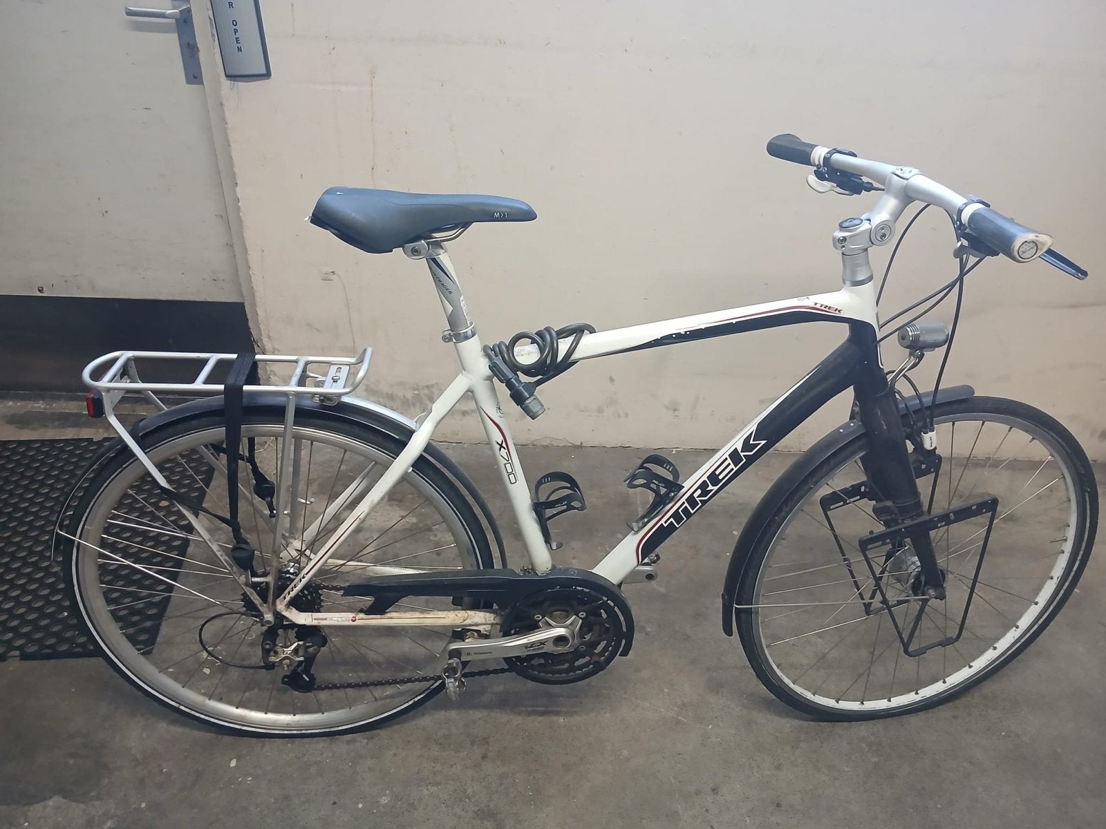 Trek X700 randonneur fiets, Fietsen en Brommers, 28 inch, Gebruikt, Velgrem, Meer dan 20 versnellingen