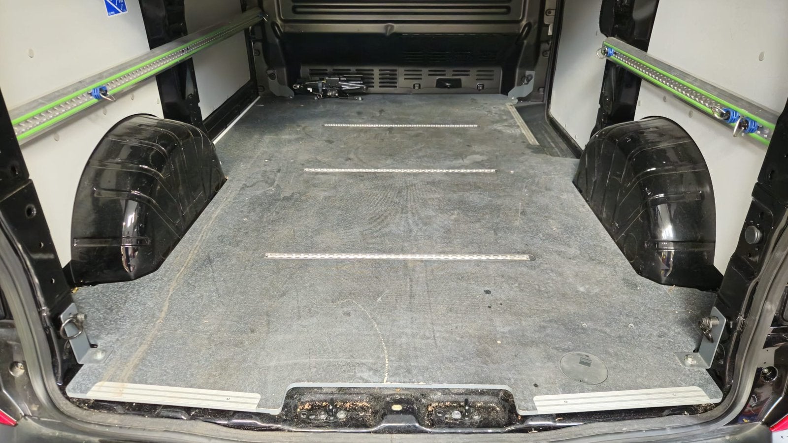 Vloer en bindrails voor Ford Transit Custom 2024, Auto-onderdelen, Carrosserie en Plaatwerk, Ophalen, Voor, Nieuw, Ford