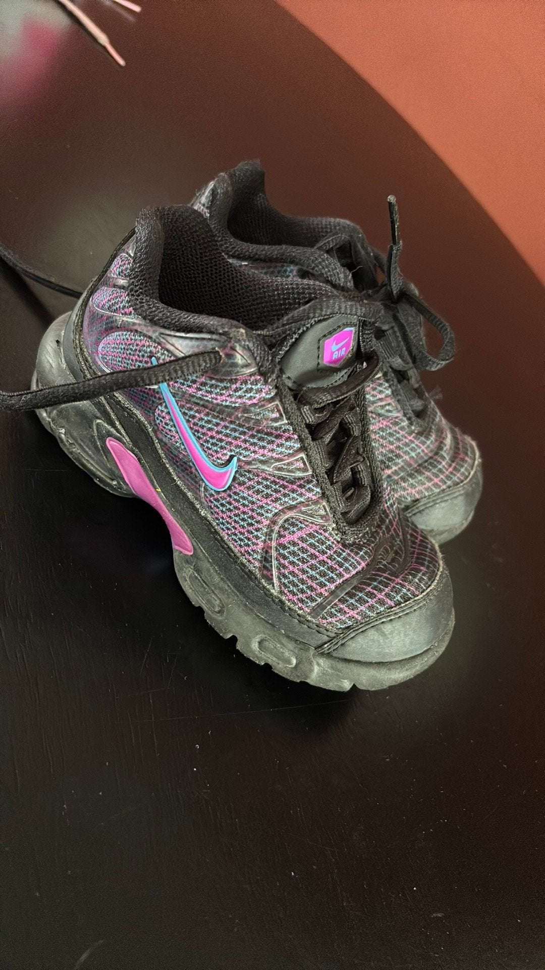 Nike sneaker maat 25, Kinderen en Baby's, Kinderkleding | Schoenen en Sokken, Ophalen of Verzenden, Meisje, Schoenen
