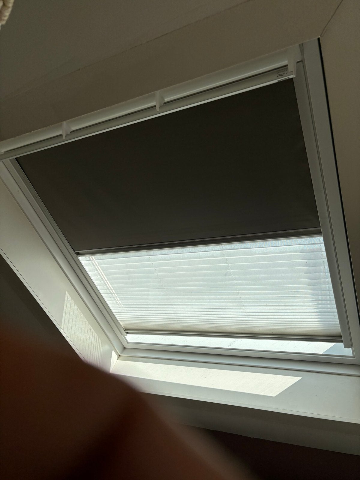 Velux DFD Dakraam Verduisterend Rolgordijn met plissé, Ophalen, Zo goed als nieuw, Grijs