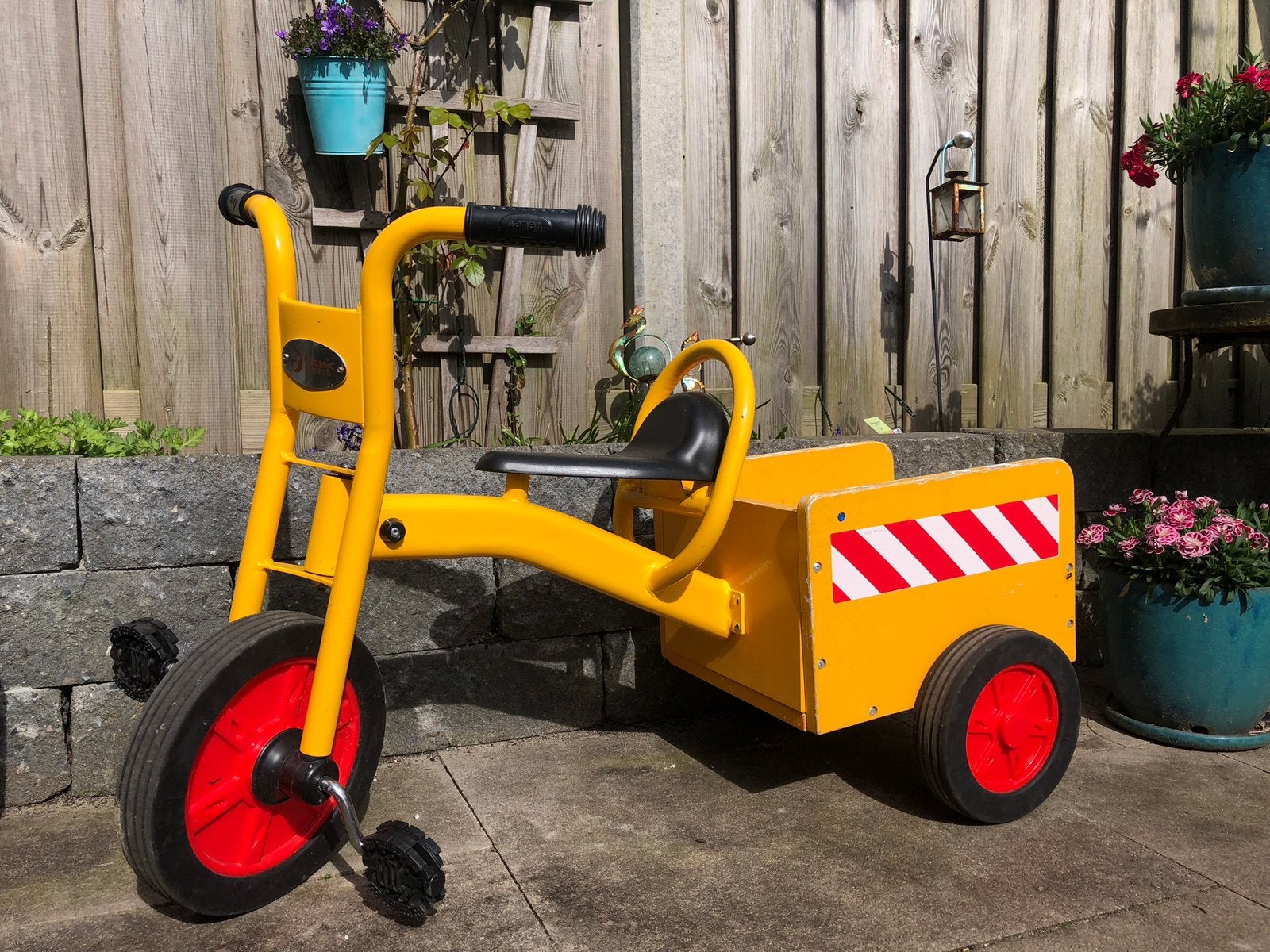 Super leuke beginnersfiets mét bak!, Fietsen en Brommers, Fietsen | Kinderfietsjes, Ophalen, Gebruikt, Minder dan 16 inch