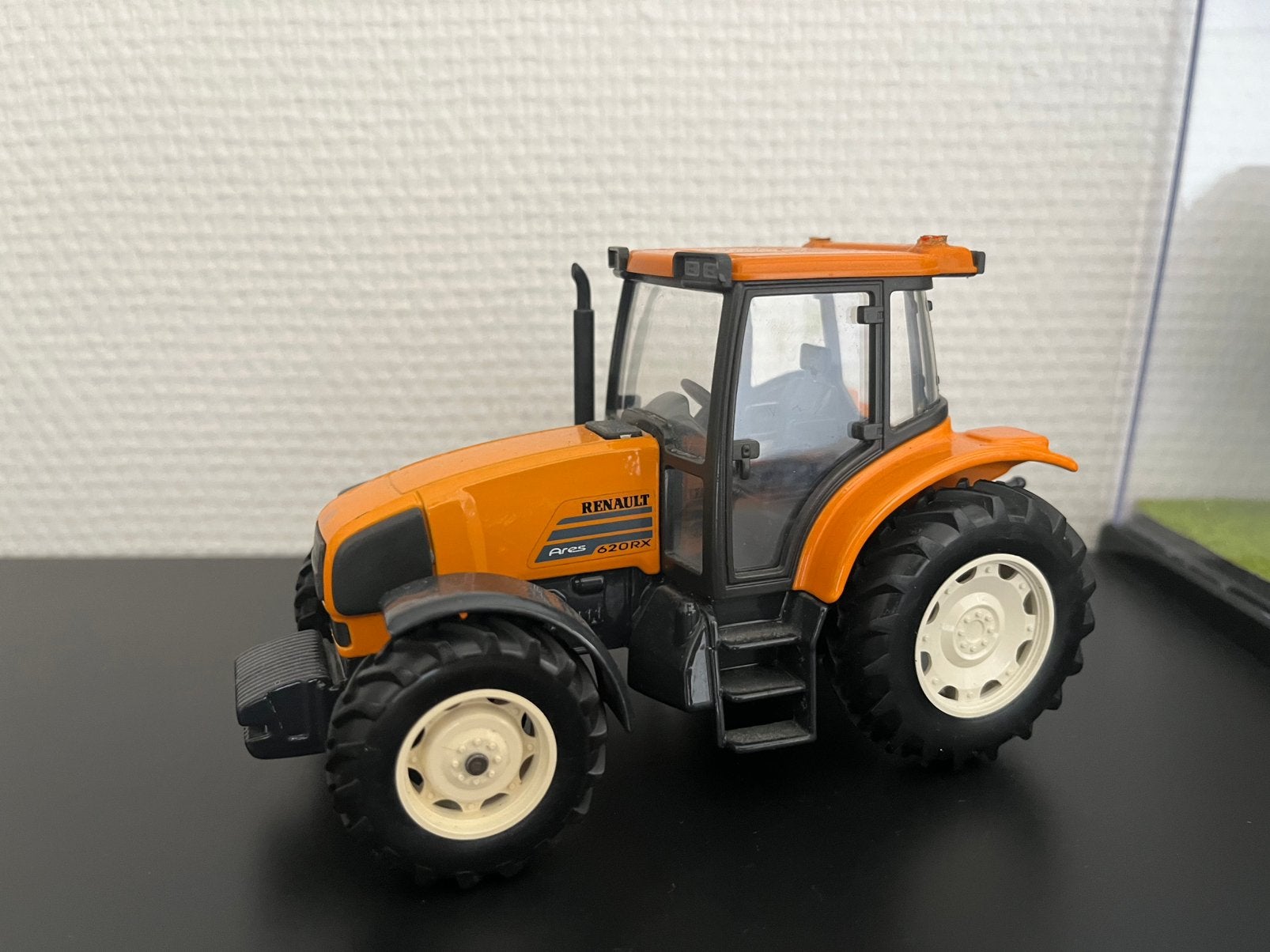 Renault ares 620 RX joal 1:32, Hobby en Vrije tijd, Modelauto's | 1:32, Gebruikt, Tractor of Landbouw, Joal, Ophalen of Verzenden