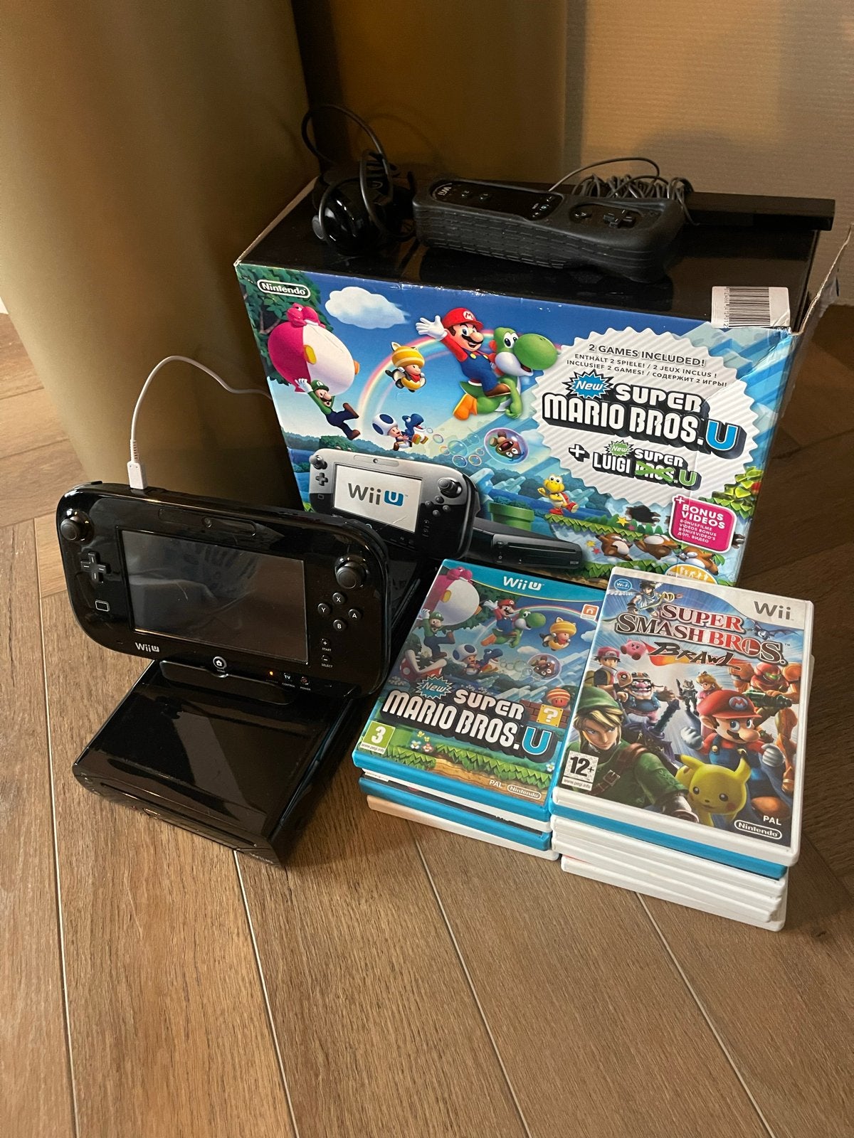 Wii U bundel met 10 spellen en 1 controller, Spelcomputers en Games, Spelcomputers | Nintendo Wii U, Ophalen of Verzenden, Gebruikt