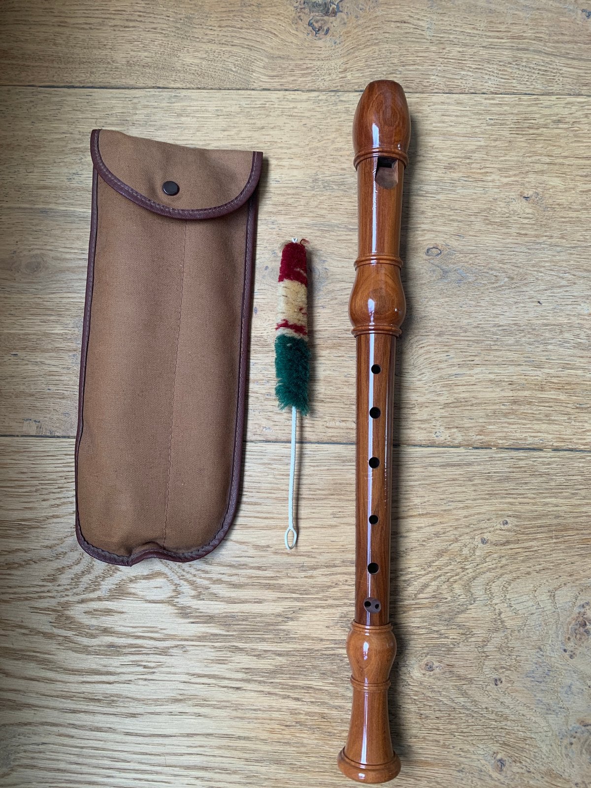 Houten alt-blokfluit met etui en schoonmaakborstel, Ophalen of Verzenden, Zo goed als nieuw, Alt, Met koffer, hoes of etui