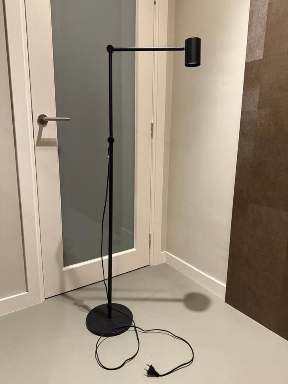 Moderne vloerlamp/leeslamp van zwart metaal, Ophalen, GU10, Zo goed als nieuw, Metaal