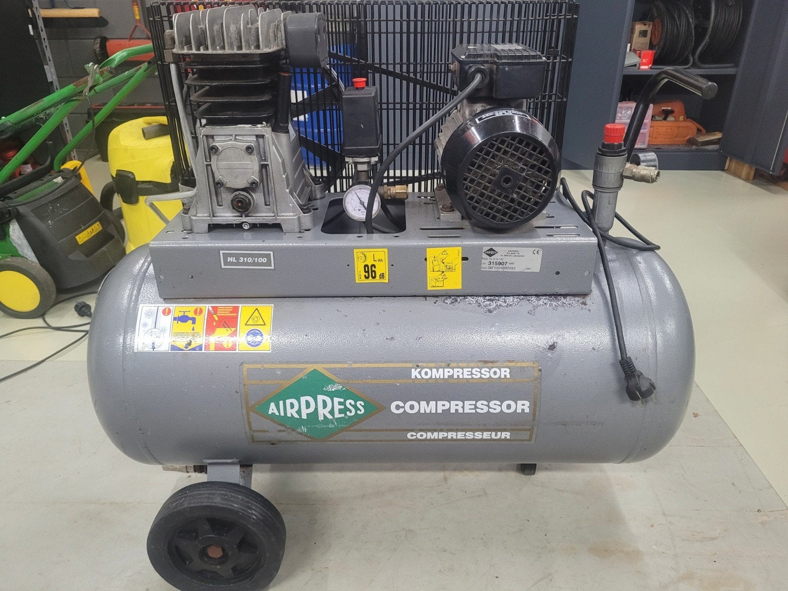Airpress HL310/100 Compressor met B2800 pomp 230Vac, 100 liter of meer, Ophalen, Gebruikt, 6 tot 10 bar