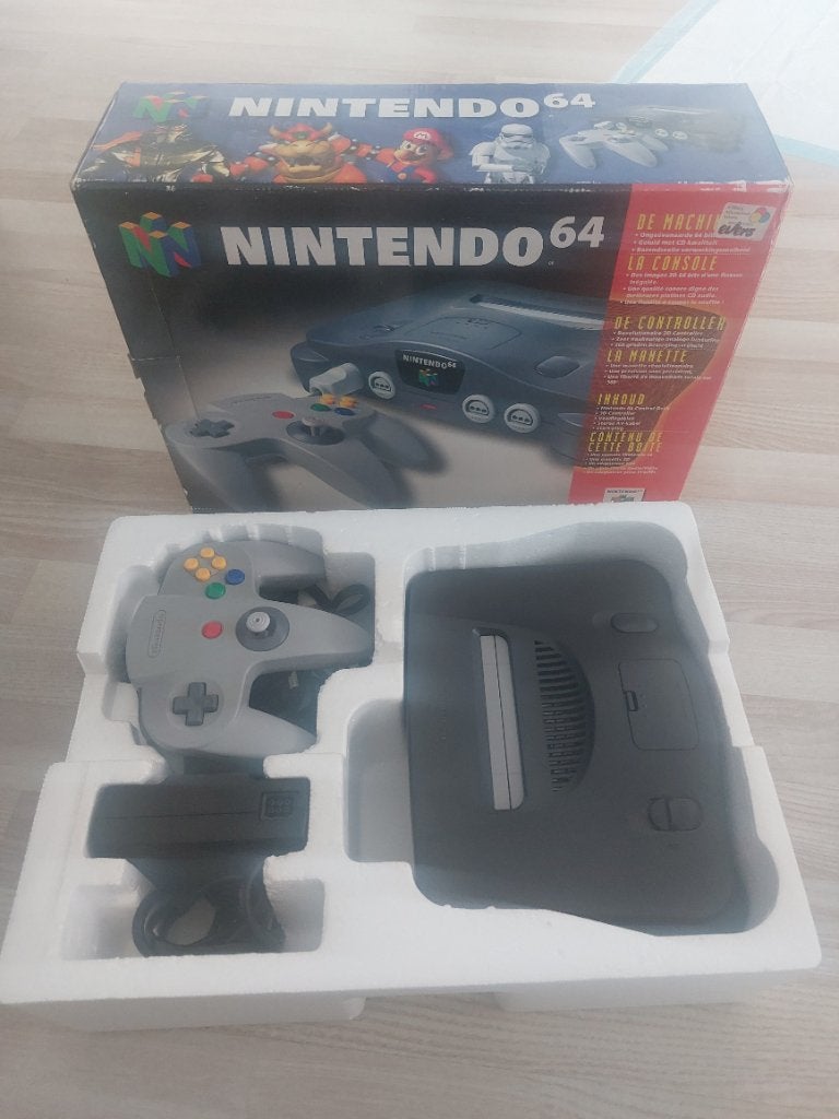 Nintendo 64, Spelcomputers en Games, Ophalen, Gebruikt, Met 1 controller
