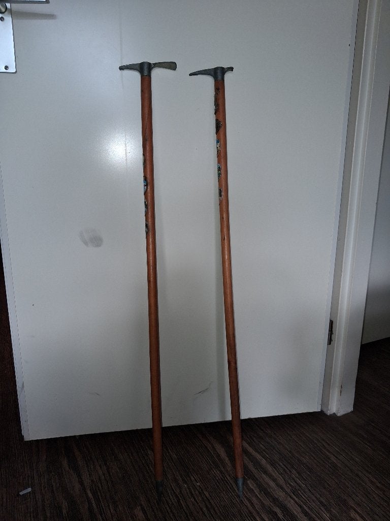 Set 2 vintage Alpenstöcke / Eispickel wandelstokken –1960/70, Diversen, Ophalen of Verzenden