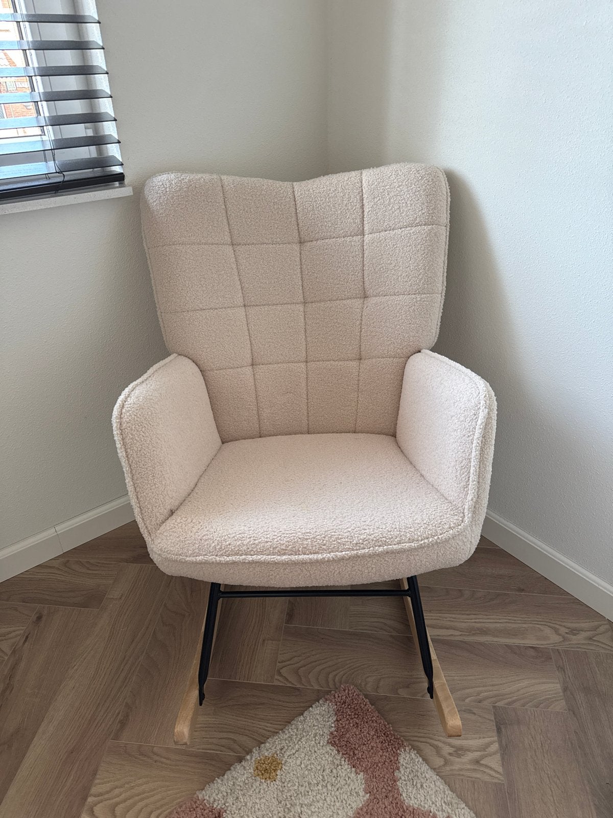 Comfortabele Teddy Bouclé Schommelstoel - ONGEBRUIKT!!!, Ophalen, Overige kleuren, Zo goed als nieuw, Eén