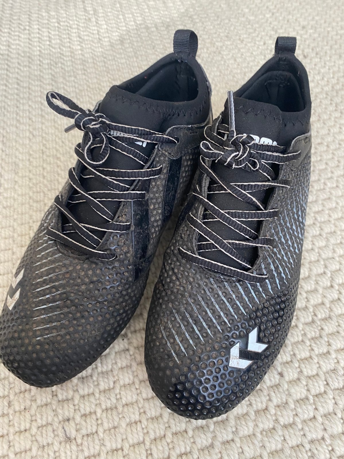 Hummel voetbalschoenen maat 36, Sport en Fitness, Maat XS of kleiner, Schoenen, Ophalen of Verzenden, Zo goed als nieuw