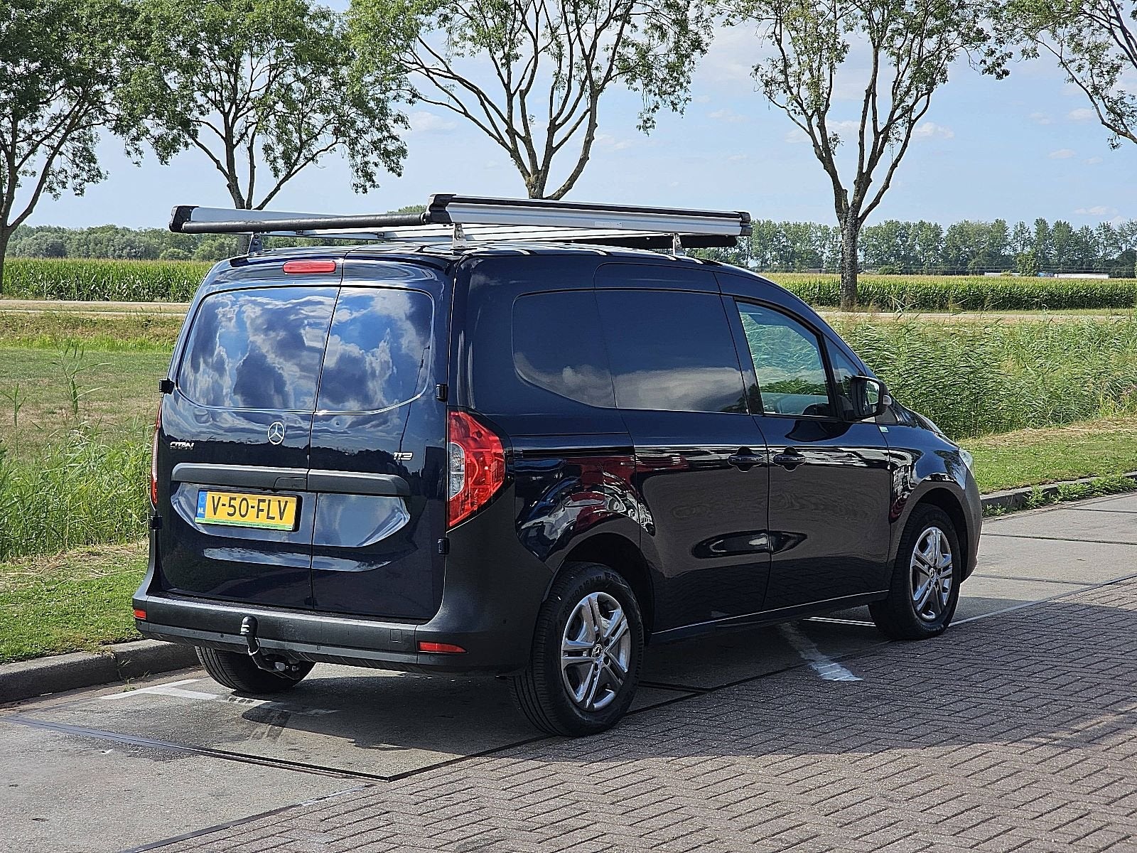 MERCEDES-BENZ CITAN 113 benzine automaat ac, Auto's, Automaat, Gebruikt, Euro 6, Blauw