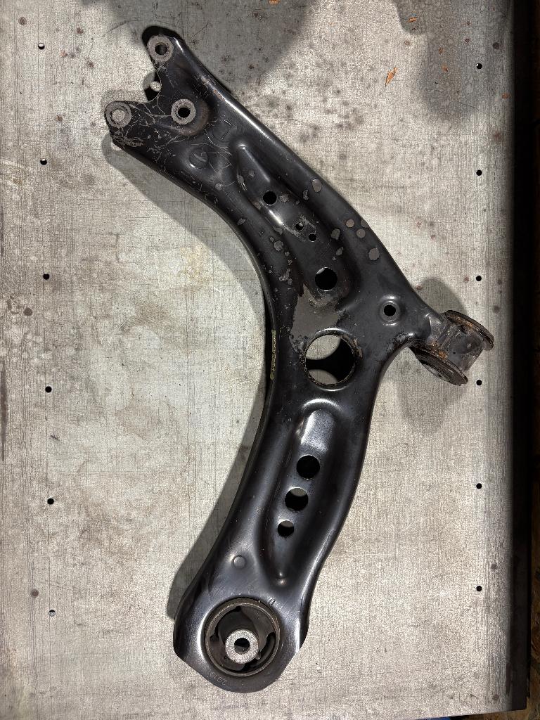 Draagarm links-voor Volkswagen Golf 7R GTI 5Q0407151L, Ophalen of Verzenden, Seat