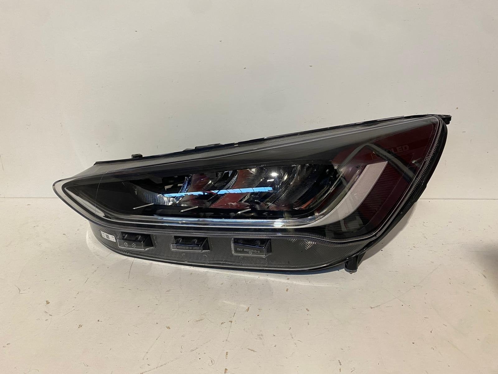 Ford Focus IV LED Linker koplamp links NX7B-13E015-CD, Ophalen of Verzenden, Gebruikt