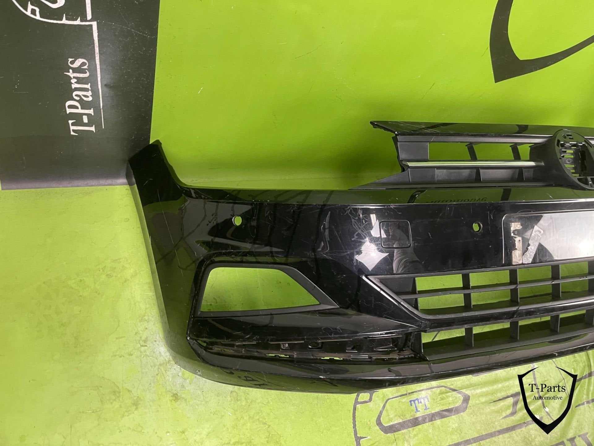 volkswagen polo 2G voorbumper bumper grille rooster, Info@fabrikant.eu, Volkswagen, Ophalen of Verzenden, Bumper
