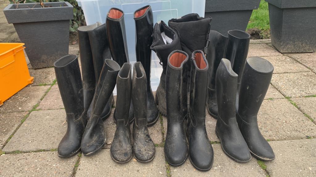 GRATIS : Paardrijd laarzen Diverse maten, Dieren en Toebehoren, Paardrijkleding, Ophalen, Gebruikt, Kinderen, Dressuur