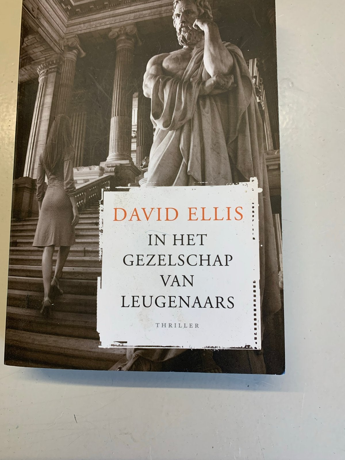 In het gezelschap van leugenaars - David Ellis, Ophalen of Verzenden, Gelezen, Amerika