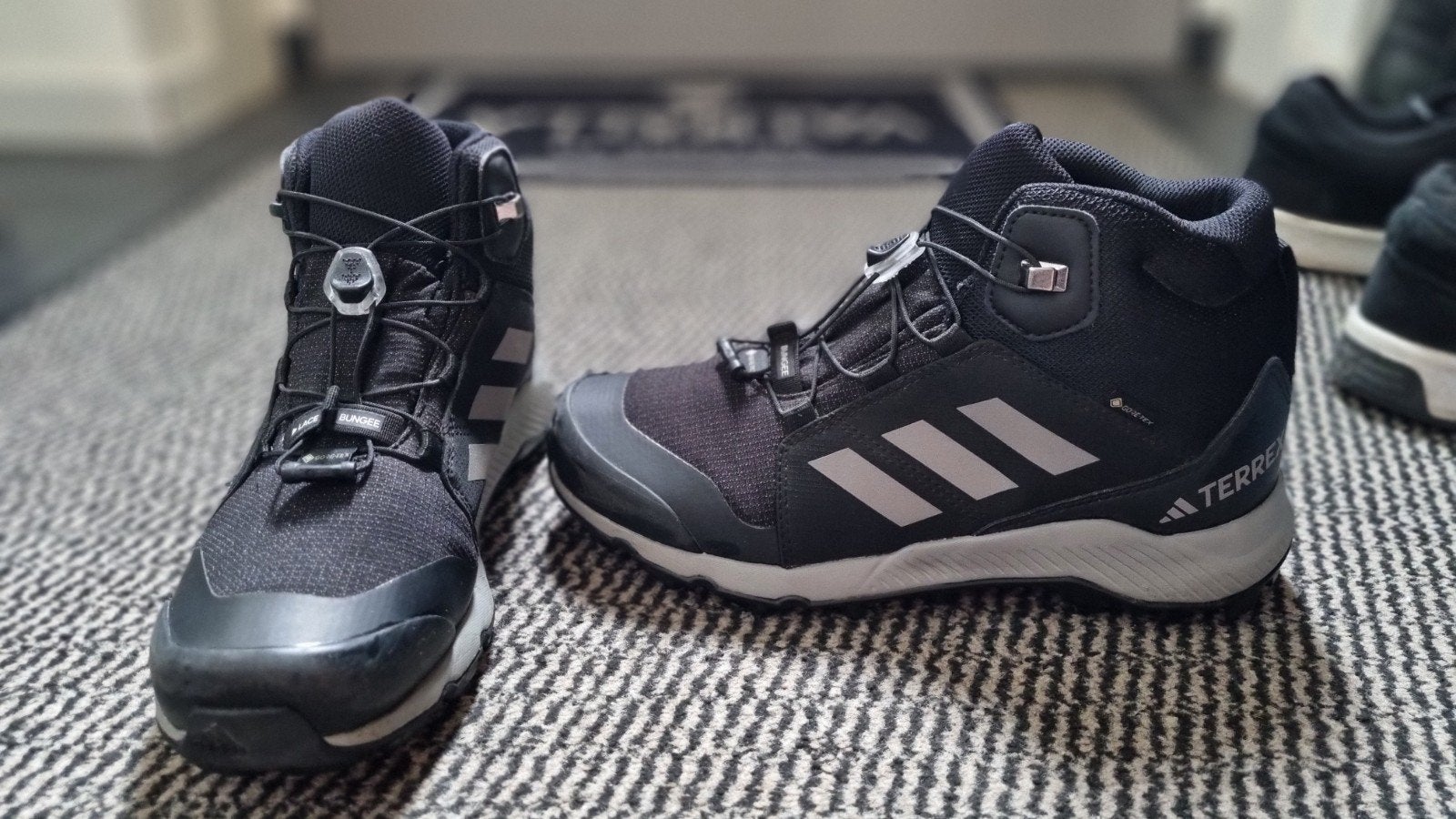 Adidas Terrex Mid GTX Unisex Outdoorschoenen Zw Maat 37 1/3, Ophalen of Verzenden, Zo goed als nieuw, Schoenen