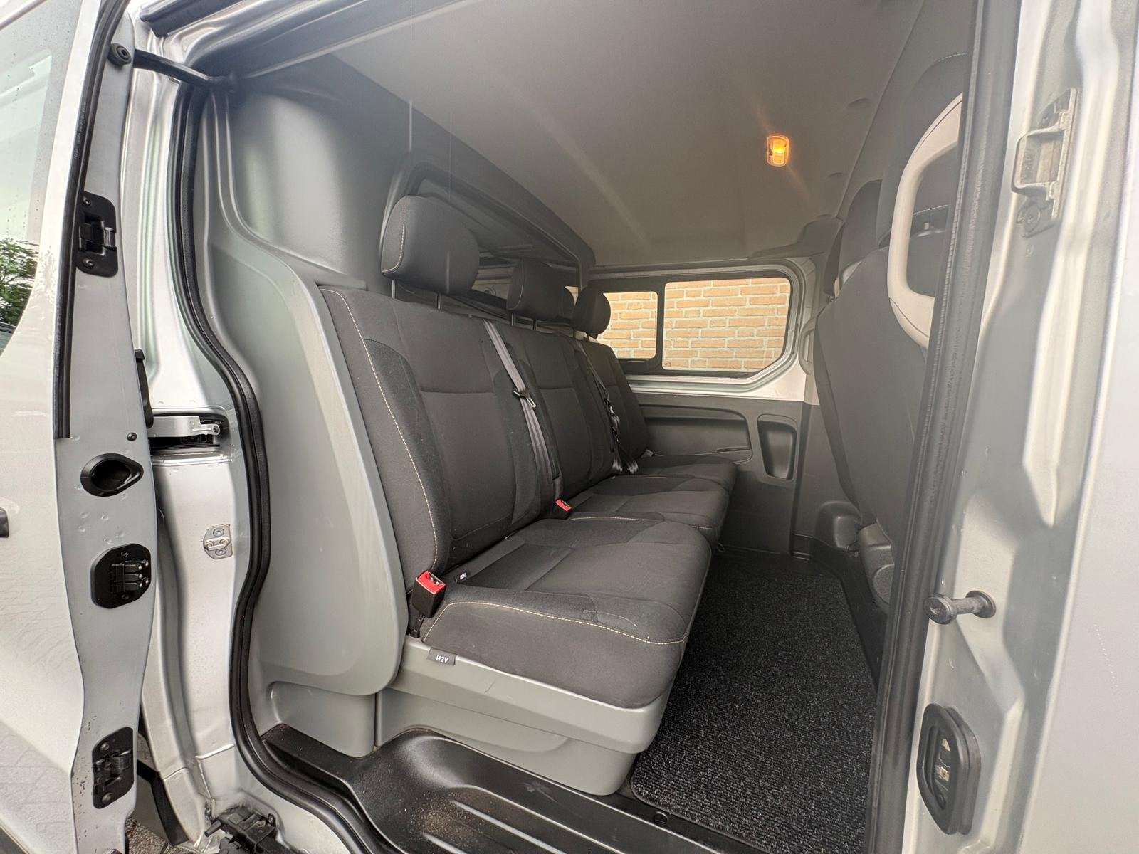 Renault Trafic 1.6dCi 120PK Lang / Dubbele cabine / Marge, Voorwielaandrijving, Euro 5, Gebruikt, 4 cilinders
