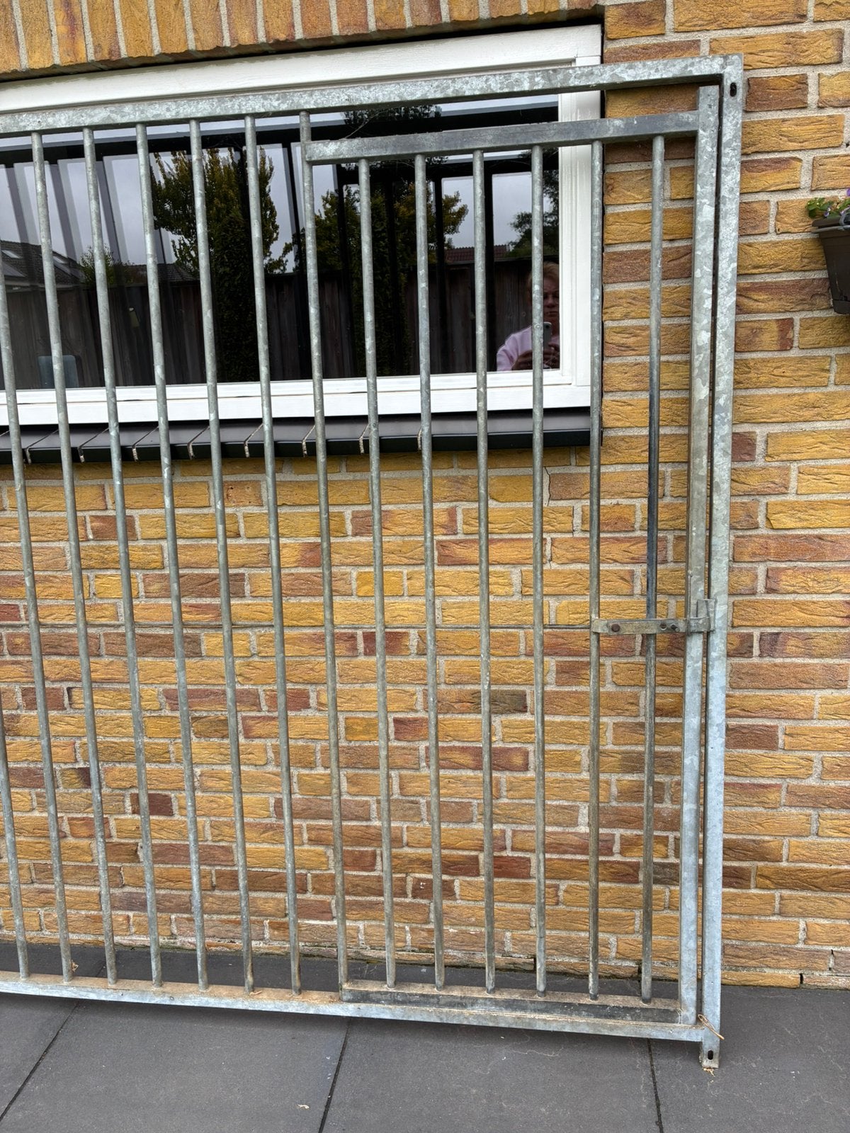 Kennel hek met deur, Ophalen of Verzenden, Zo goed als nieuw, IJzer