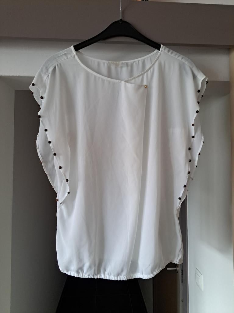 Elegante Guess blouse wit met studs - Maat M, Maat 38/40 (M), Guess, Wit, Ophalen of Verzenden