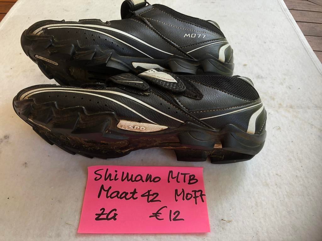 t.k.Shimano M077 MTB schoenen maat 42, Sport en Fitness, Wielrennen, Ophalen, Zo goed als nieuw, Helm
