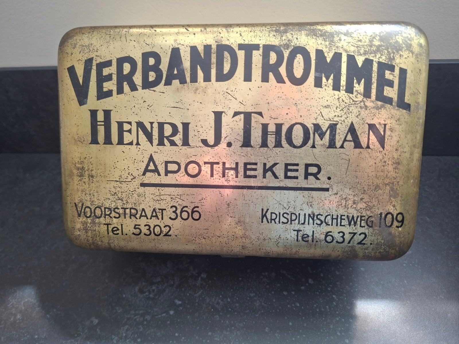 Antiek blik H.J. Thomas Apotheker Dordrecht verbandtrommel, Verzamelen, Blikken, Verzenden, Gebruikt, Overige