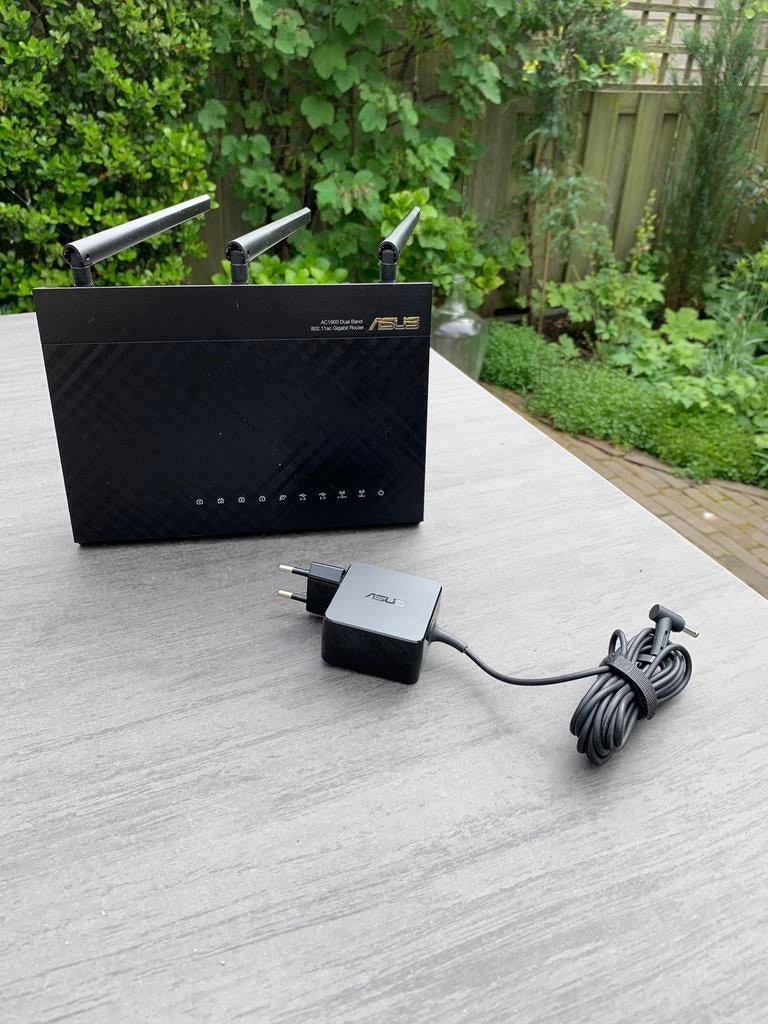 ASUS router RT-AC68U dual band, Computers en Software, Routers en Modems, Ophalen, Gebruikt, Router