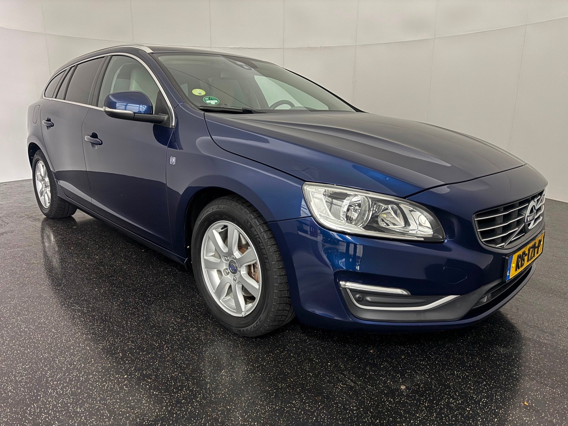 Volvo V60 2.0 D4 AUT Ocean Race / Trekhaak / Leder / Cruise, Auto's, 4 cilinders, Blauw, 23 km/l, Leder