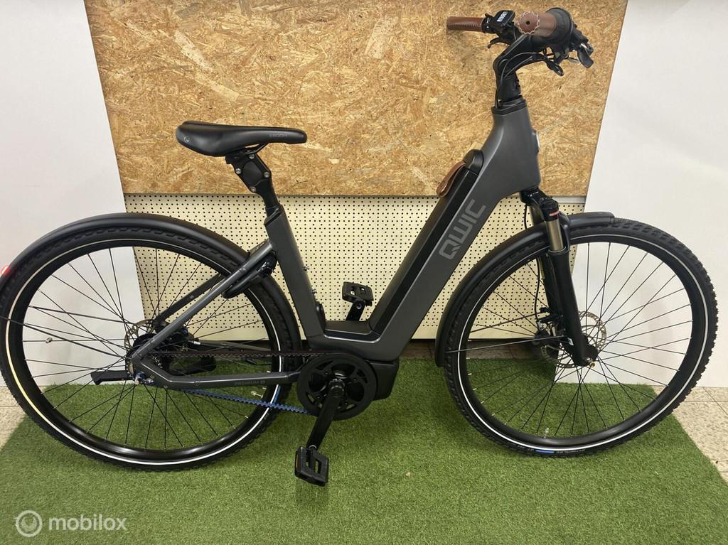 QWIC PREMIUM Q MN8 2023 51 CM BELT DRIVE SLECHTS 118 KM, Fietsen en Brommers, Elektrische fietsen, Qwic, 51 tot 55 cm