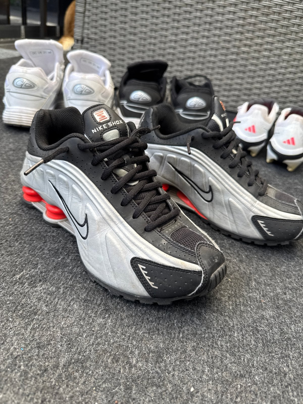 Nike Shox Sneakers Zwart/Zilver/Rood, Ophalen of Verzenden, Gedragen, Zwart, Sneakers of Gympen