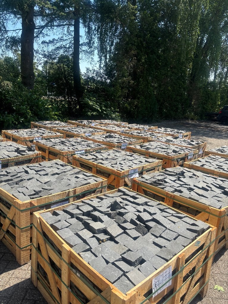 Kasseien -Dark Basalt Vietnam  10x10-14x14x5-7cm voorraad, Ophalen, Overige materialen, Nieuw, Minder dan 20 cm