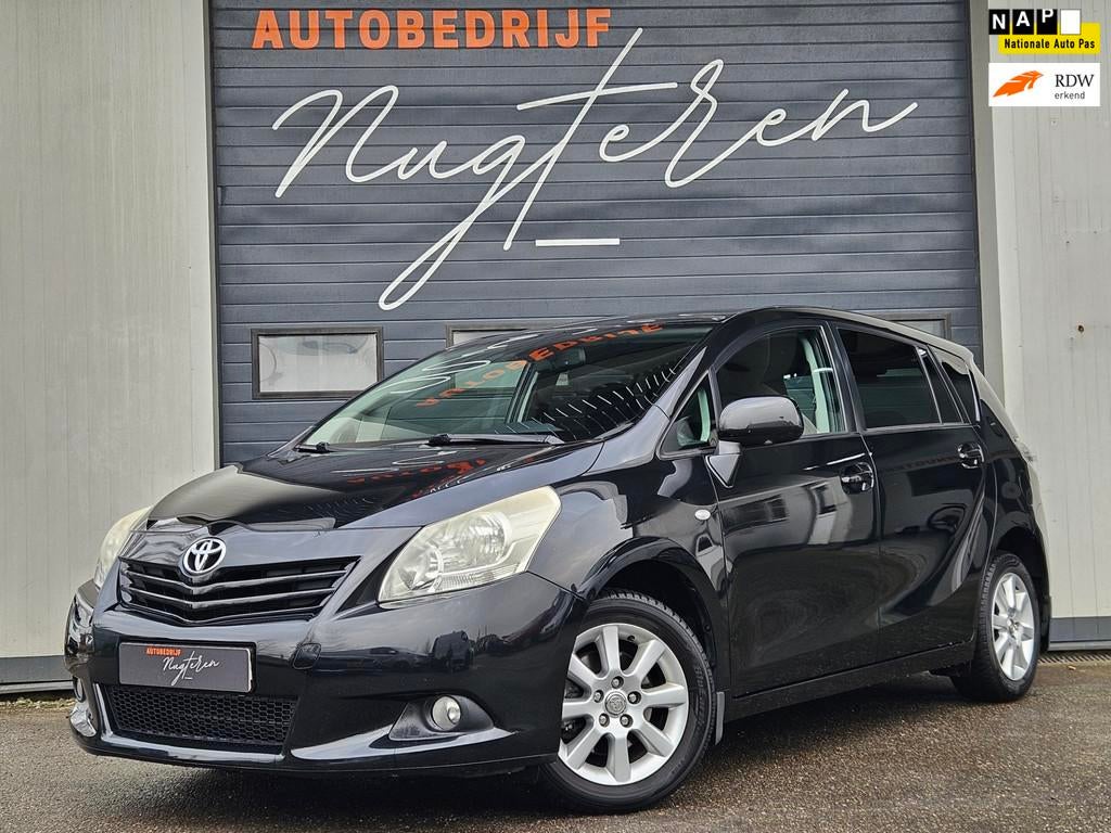 Toyota Verso 1.8 VVT-i Dynamic|Camera|Trekhaak|Airco|, Gebruikt, Zwart, 4 cilinders, Zwart