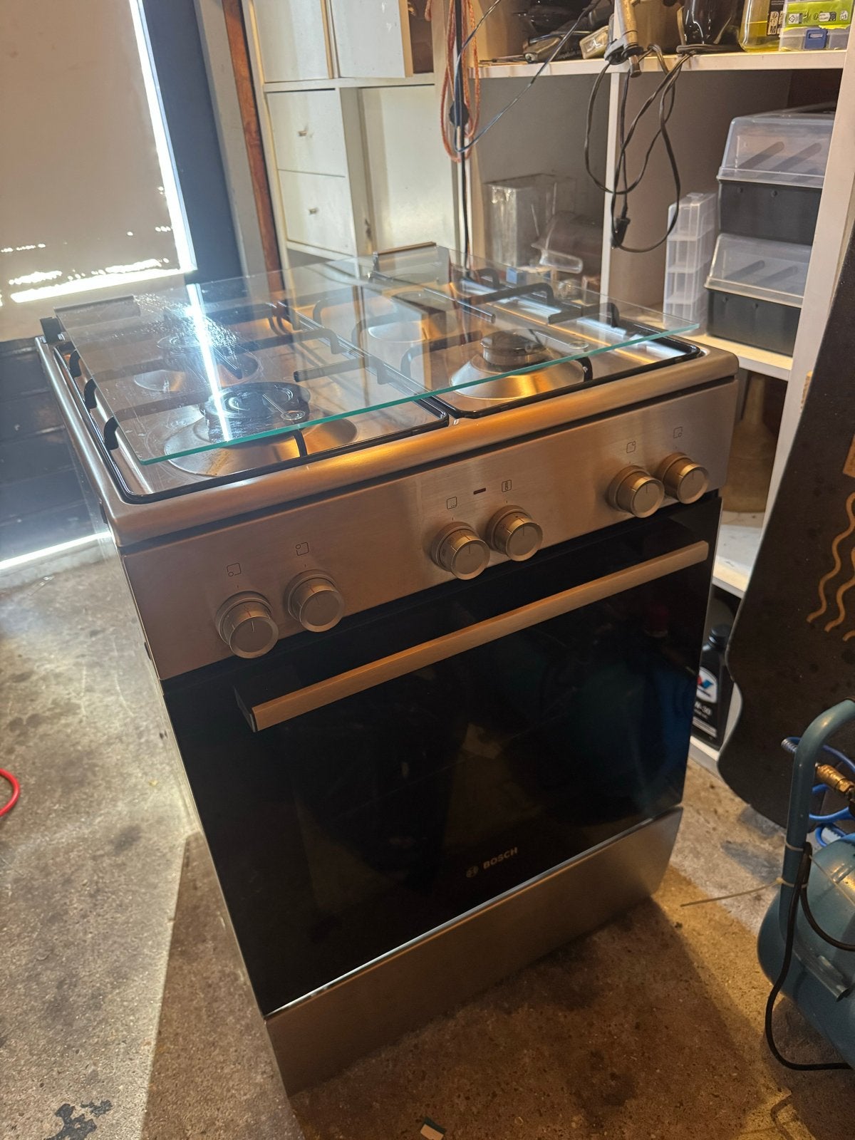Bosch Gasfornuis met Oven - Vrijstaand en Compleet, Ophalen, Gebruikt, 60 cm of meer, 4 kookzones
