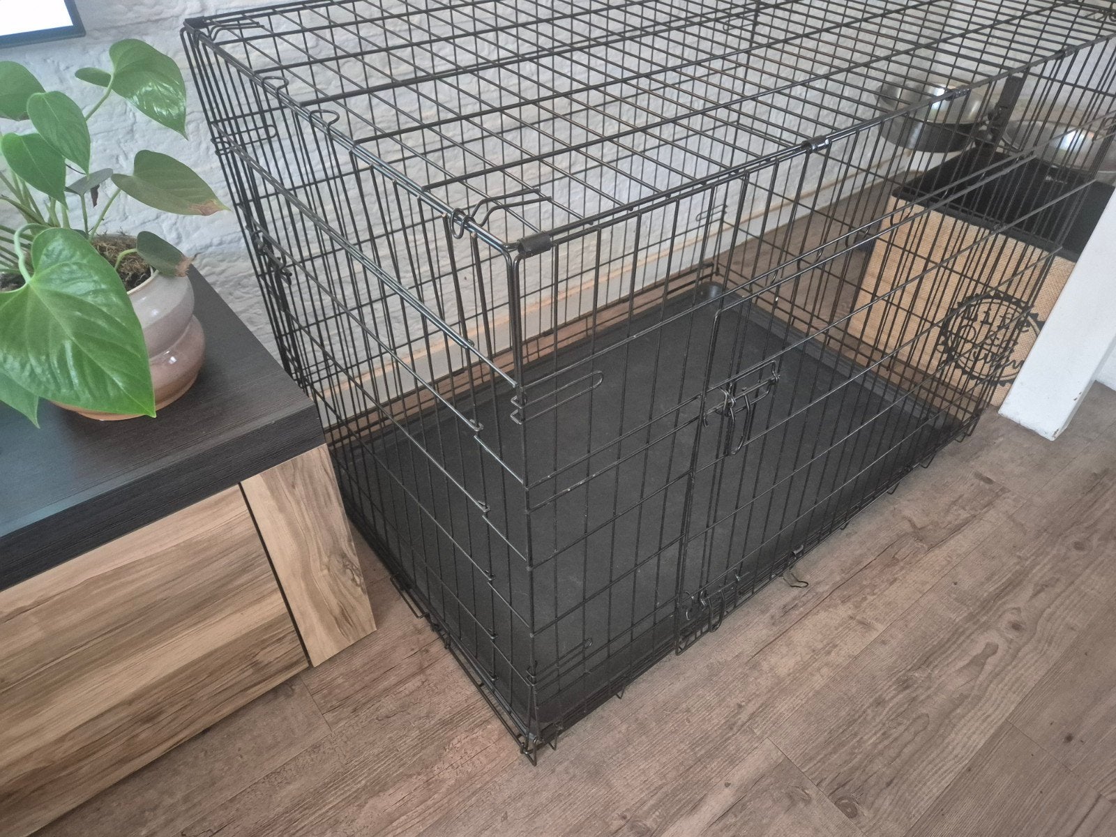 Grote zwarte Hondenbench 106 cm Breed., Dieren en Toebehoren, Ophalen