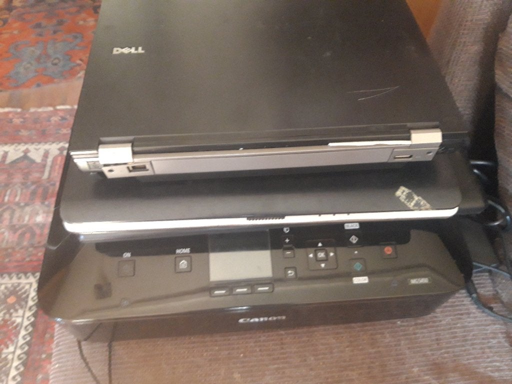 3 labtops en 1 printer..gratis, Computers en Software, Ophalen, Niet werkend, 15 inch, Onbekend