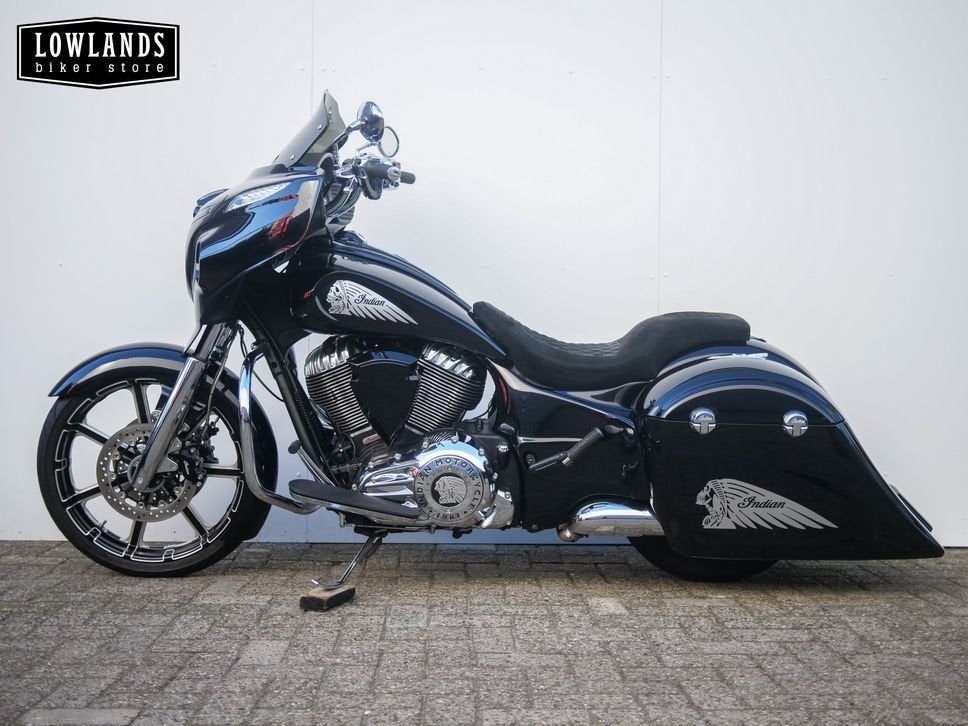 INDIAN MOTORCYCLE CHIEFTAIN BAGGER (bj 2015), Motoren, 2 cilinders, Onbekend, Meer dan 35 kW, 1811 cc